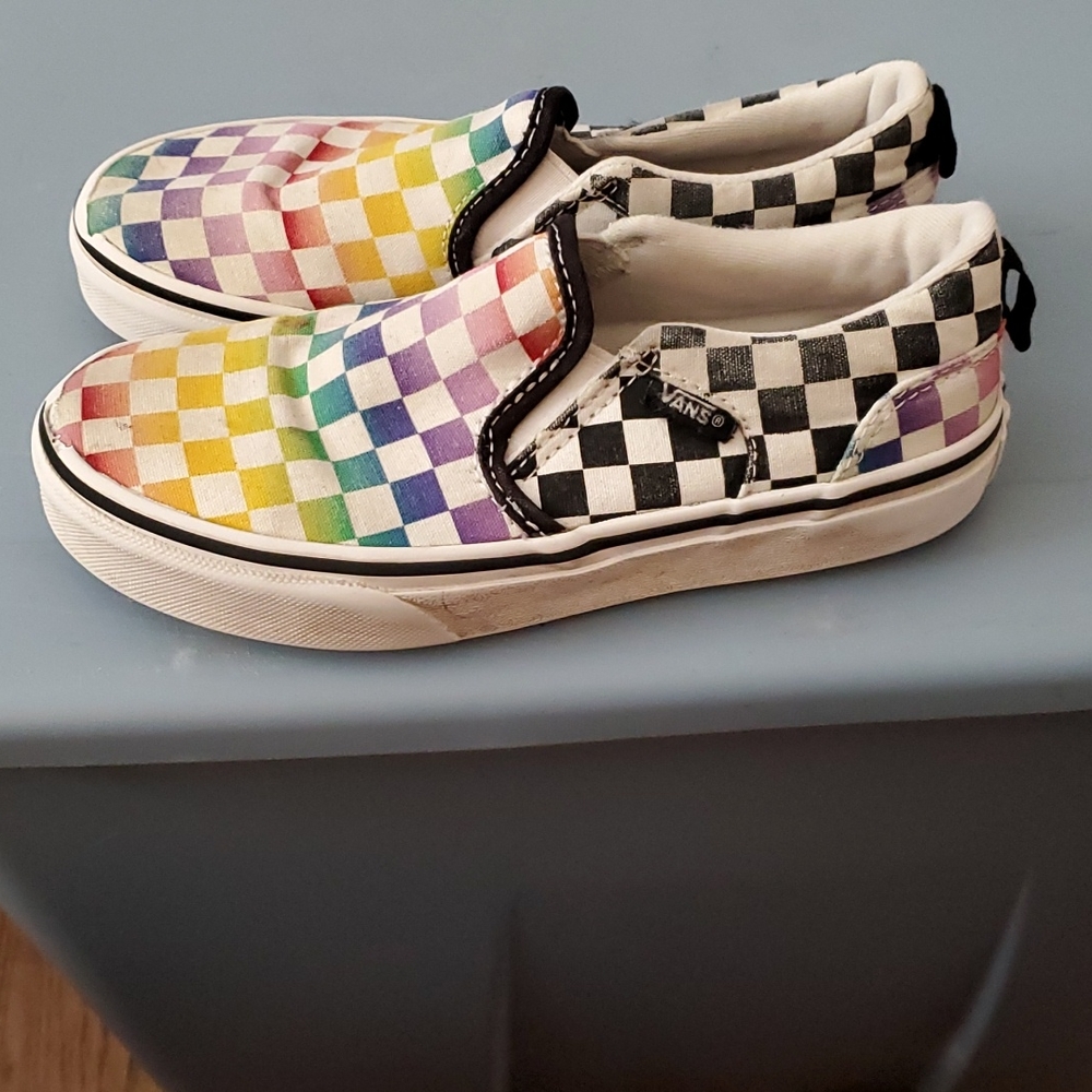 VANS - Picture 3 of 4